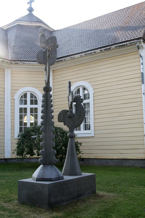 Avaa kuva isommaksi Aimo Tukiaisen työ